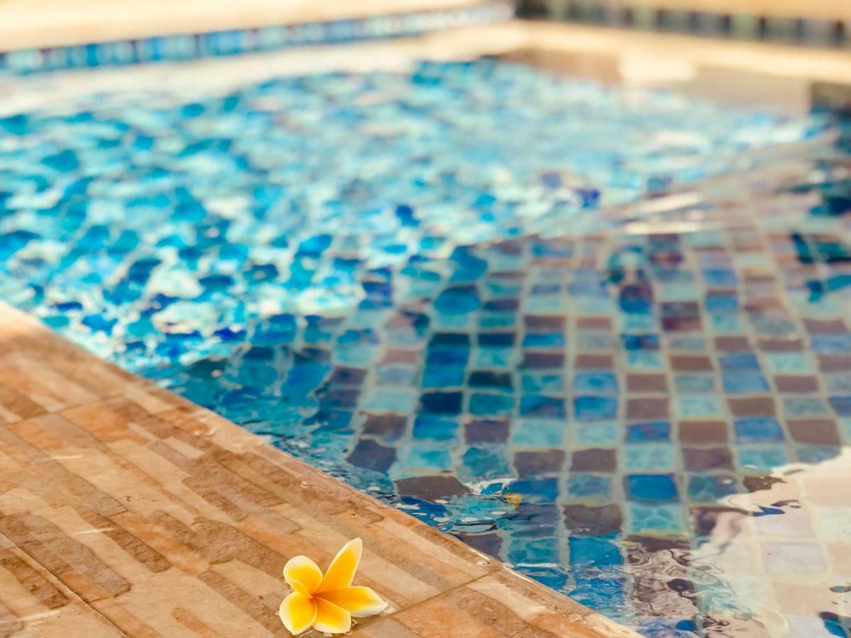 Hotel Familytel Bali Kuta Selatan Zewnętrze zdjęcie